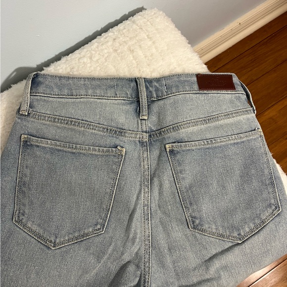 Hollister Jeans - Picture 3 of 9